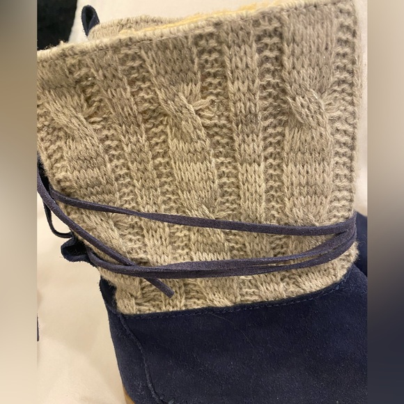 TOMS Nepal Navy Blue Suede Tie Cable Knit Winter Boots Moccasin Style - Picture 4 of 5